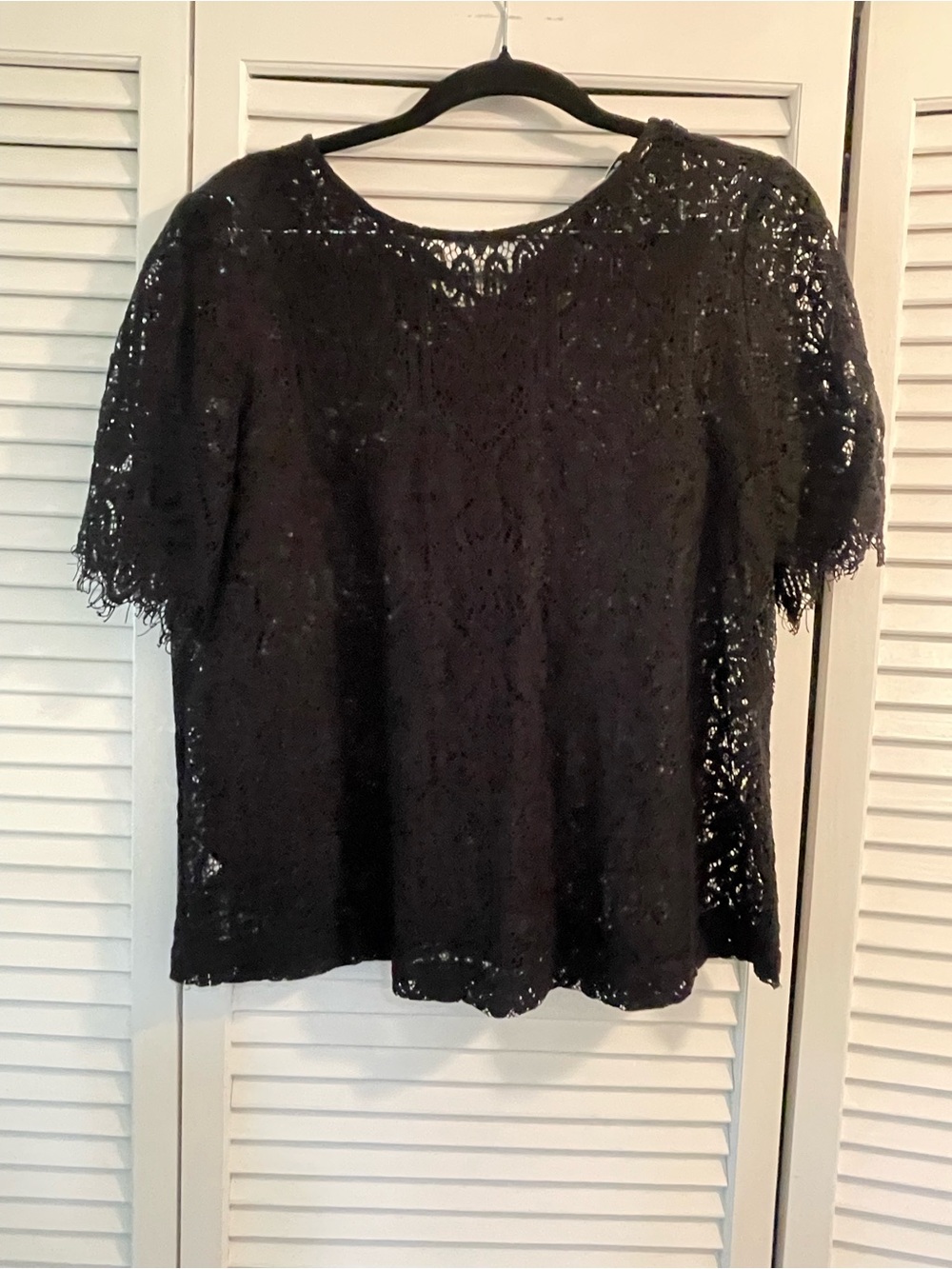 Loft lace blouse with bow on back